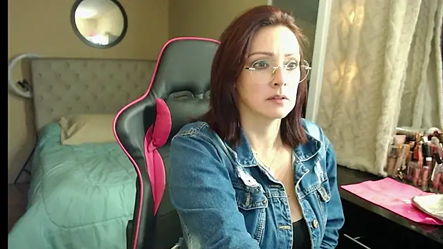 Carol Scottt online show from September 22, 2025, 8:05 am