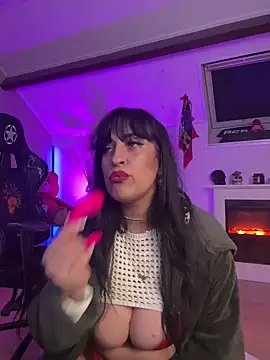 CarolaDrago online show from March 3, 2025, 9:37 pm