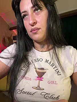 CarolaDrago online show from February 1, 2026, 7:51 am