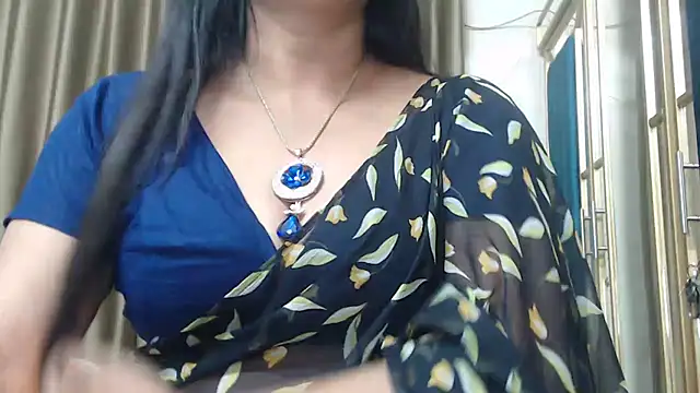 desi-maisa130 online show from January 22, 2025, 3:07 pm