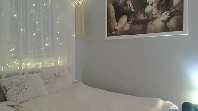 JulietteDiamond online show from January 11, 2025, 9:57 pm