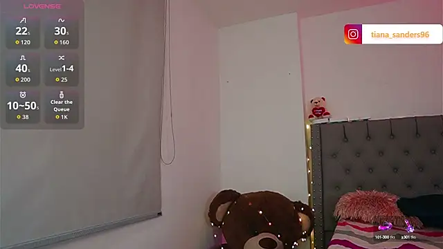 Tiana sanders online show from October 2, 2025, 1:56 am