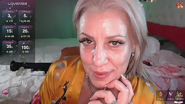 VegasDani online show from December 20, 2024, 8:17 am