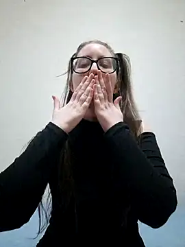 Snapshot of Sarah459 chatting on November 10, 2025, 6:29 pm Sarah459 online show from November 10, 2025, 6:29 pm