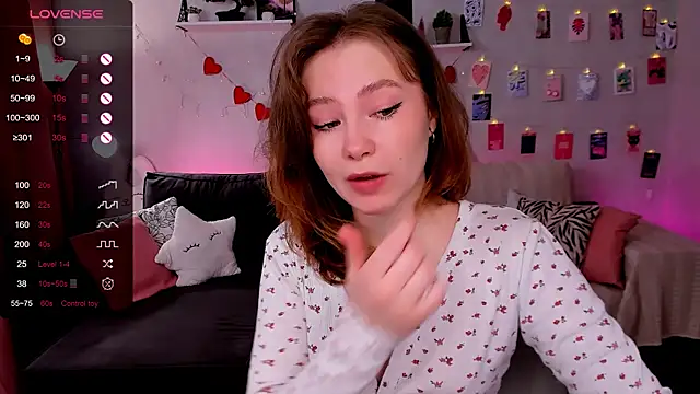 LanaBlu  online show from March 5, 2026, 2:18 am