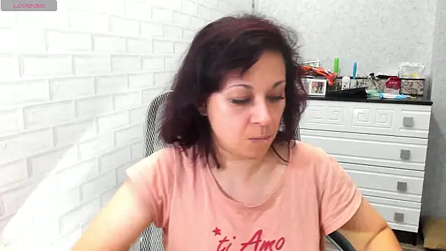 TeasyLana online show from February 16, 2026, 5:14 am