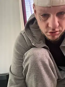 Snapshot of VixyGang chatting on March 8, 2026, 7:28 pm VixyGang online show from March 8, 2026, 7:28 pm