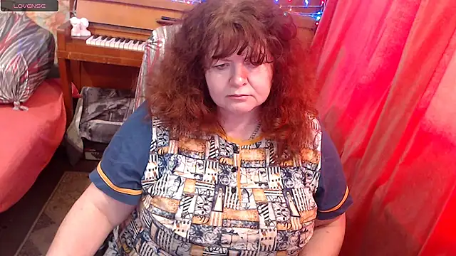 Snapshot of RoseRed69 chatting on April 25, 2026, 6:49 am RoseRed69 online show from April 25, 2026, 6:49 am
