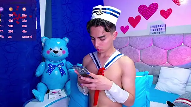 Snapshot of OwenBluee chatting on February 17, 2025, 4:42 am OwenBluee online show from February 17, 2025, 4:42 am