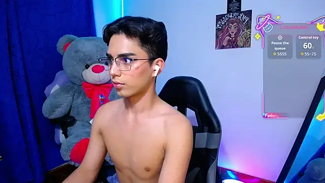 OwenBluee online show from June 18, 2026, 9:14 am