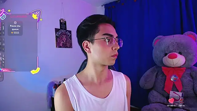 OwenBluee online show from July 29, 2026, 8:45 am