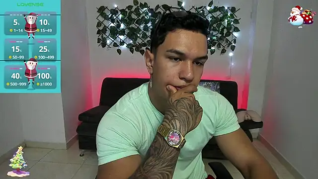 Taylor John online show from December 17, 2024, 1:38 pm