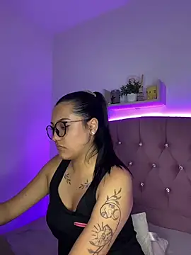 angellique 22 online show from January 17, 2025, 6:57 am