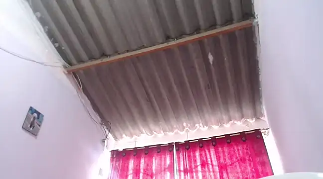 Zafiro subversiva online show from February 19, 2025, 6:00 pm