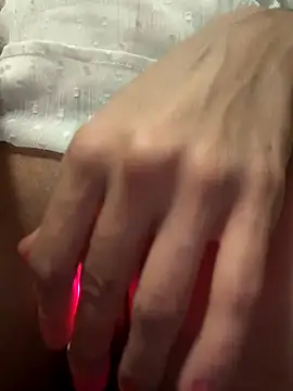 myloveforyouu online show from October 2, 2025, 2:35 pm