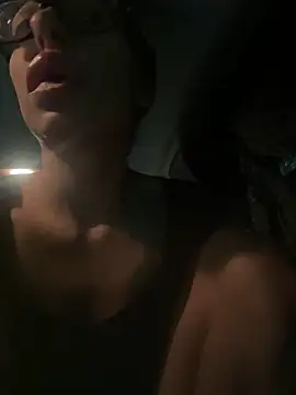 myloveforyouu online show from March 11, 2026, 2:28 am