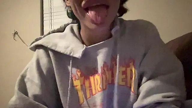 myloveforyouu online show from April 1, 2026, 4:02 am