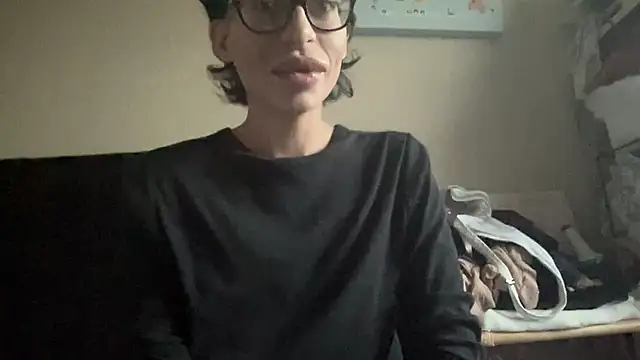 myloveforyouu online show from April 6, 2026, 12:39 pm