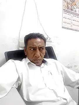 Snapshot of Romeoblues chatting on February 19, 2025, 7:17 am Romeoblues online show from February 19, 2025, 7:17 am