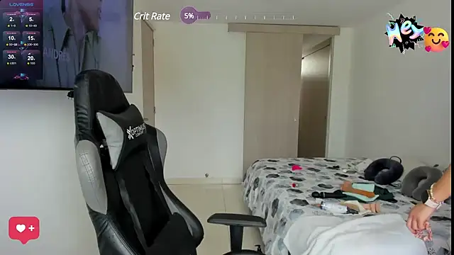 lizzyluk ch online show from March 6, 2025, 8:16 pm