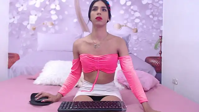 Luluu 08 online show from September 24, 2025, 6:55 pm