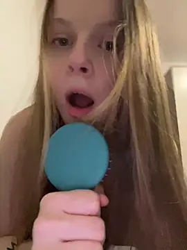 wrenlie online show from December 14, 2024, 9:56 pm