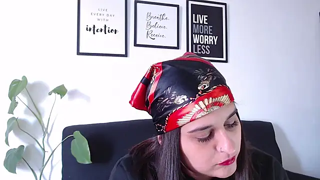 nathcollyns online show from November 11, 2025, 6:08 pm