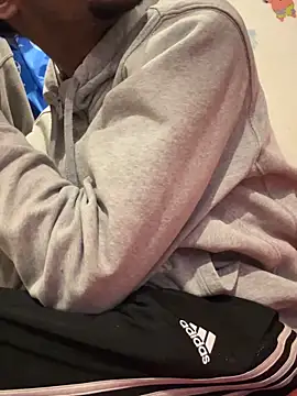 rayyymack online show from February 11, 2026, 2:05 am