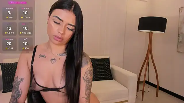 MariaHerrera  online show from December 11, 2024, 11:10 pm