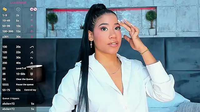 Salome Diaz  online show from February 18, 2025, 10:36 pm