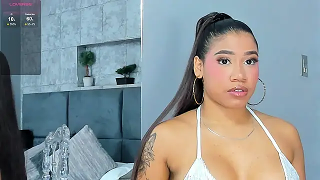 Salome Diaz  online show from March 1, 2025, 1:29 pm