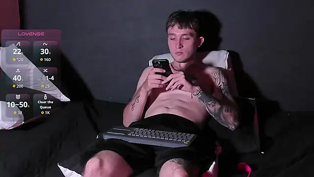 Snapshot of Dylanwhite23_ chatting on October 18, 2025, 8:20 pm Dylanwhite23 online show from October 18, 2025, 8:20 pm