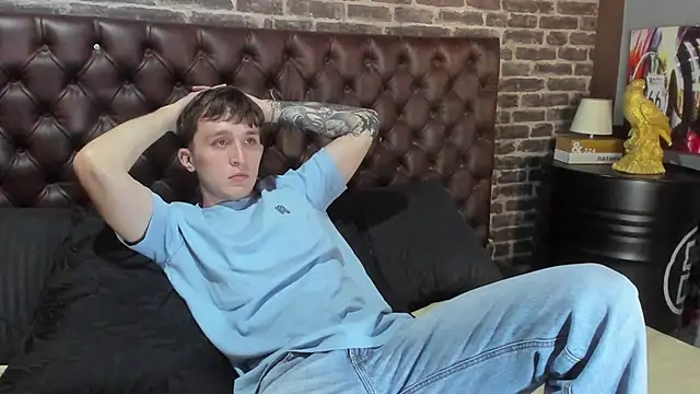 Snapshot of Dylanwhite23_ chatting on January 11, 2026, 3:55 am Dylanwhite23 online show from January 11, 2026, 3:55 am