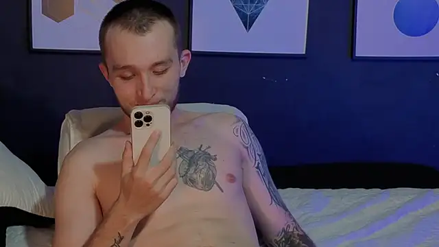 Snapshot of Dylanwhite23_ chatting on February 27, 2026, 1:27 am Dylanwhite23 online show from February 27, 2026, 1:27 am