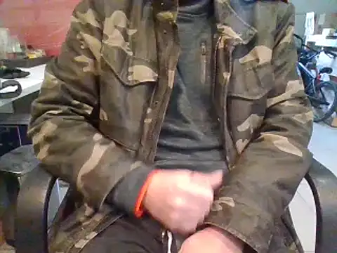 Snapshot of Raimundo1971 chatting on July 1, 2026, 3:34 pm Raimundo1971 online show from July 1, 2026, 3:34 pm