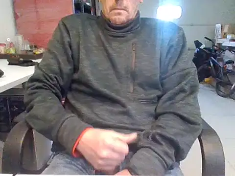 Snapshot of Raimundo1971 chatting on July 6, 2026, 5:37 pm Raimundo1971 online show from July 6, 2026, 5:37 pm