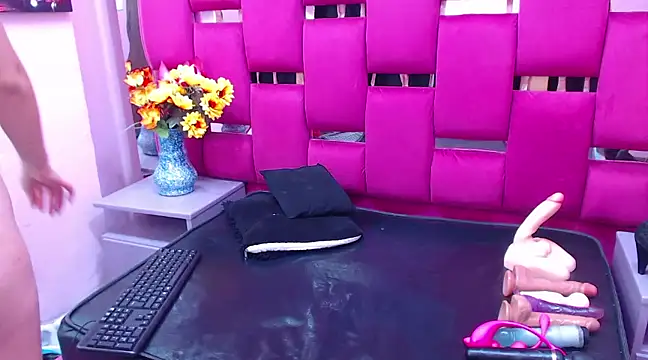 Lya Anal online show from February 13, 2025, 6:20 am