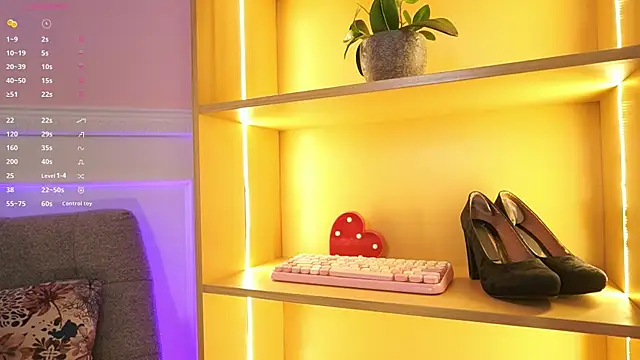 Anybuny online show from November 11, 2025, 11:54 am