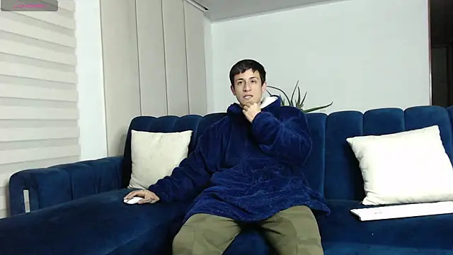 ashely ryan24 online show from February 3, 2025, 12:36 am