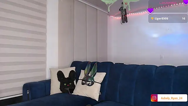 ashely ryan24 online show from October 8, 2025, 12:30 am