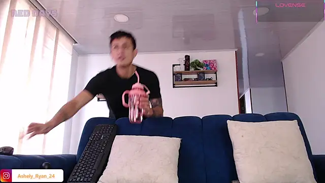 ashely ryan24 online show from February 28, 2026, 9:16 pm