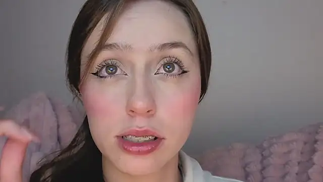 Snapshot of SofiaGc chatting on November 12, 2025, 4:02 am SofiaGc online show from November 12, 2025, 4:02 am