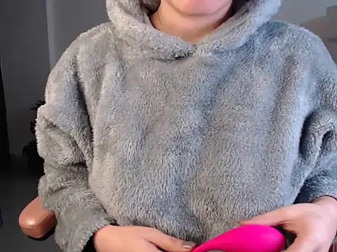 sneha294 online show from December 9, 2024, 9:16 pm