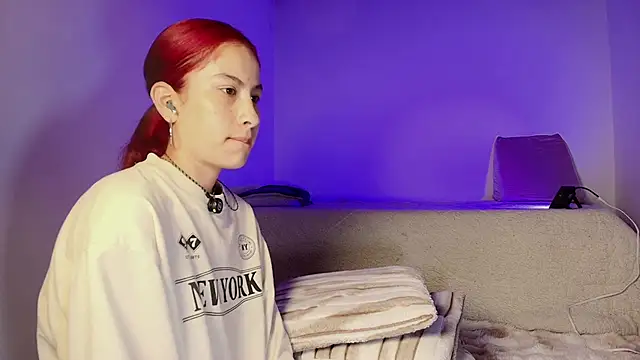 Madeline Dreams online show from April 10, 2026, 10:20 am