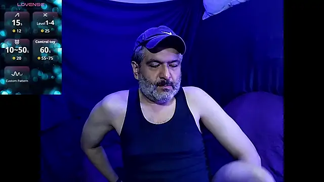 Snapshot of BushBator chatting on April 26, 2026, 8:01 am BushBator online show from April 26, 2026, 8:01 am