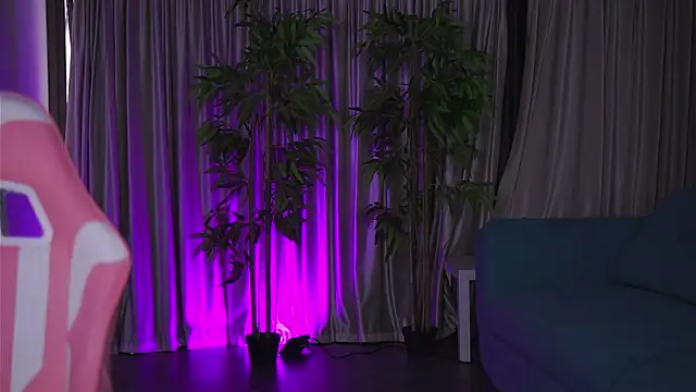 MissKiarra online show from February 15, 2025, 7:16 am