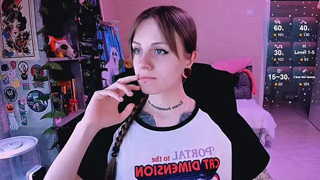 NaniMoore online show from January 25, 2025, 11:00 pm