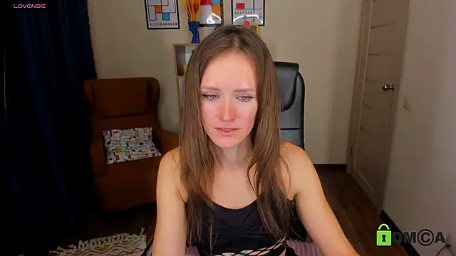 FrancescaCollins online show from December 10, 2024, 11:00 am