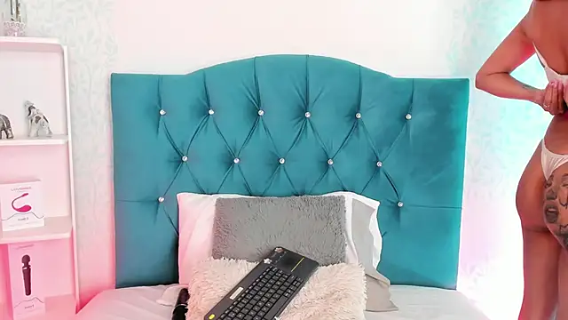 Eva ritz online show from March 9, 2025, 1:26 pm