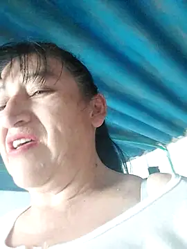 clarita 01 online show from February 11, 2026, 1:27 pm